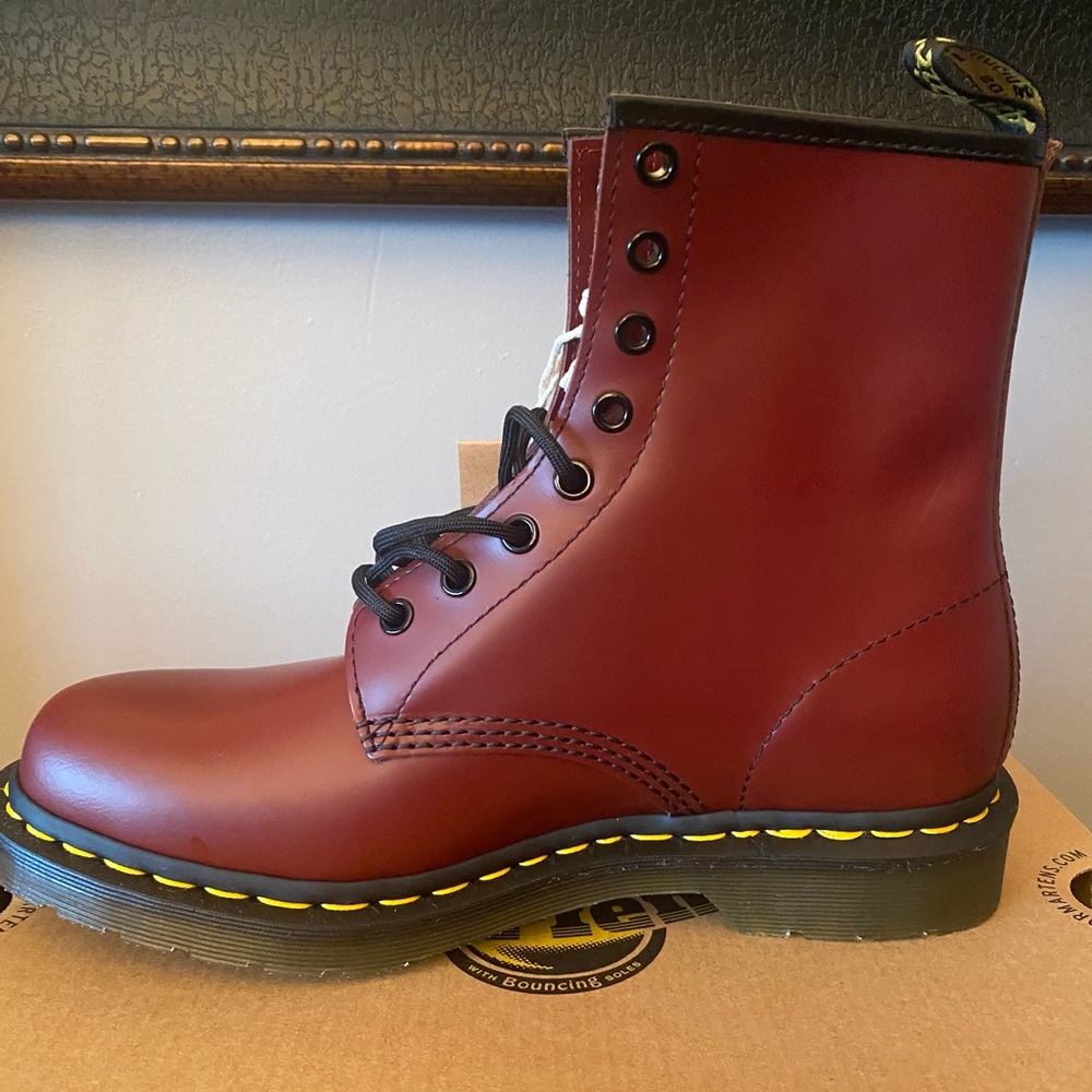NWT Dr Martens 1460 W Boots